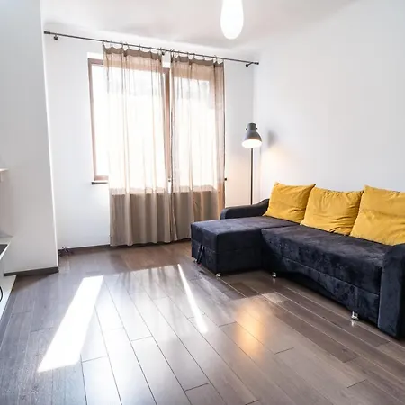 Cozy & Spacious Flat Near Victoriei Square *