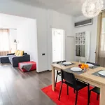 Cozy & Spacious Flat Near Victoriei Square アパート *