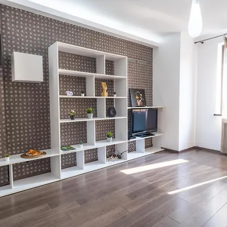 Cozy & Spacious Flat Near Victoriei Square * 布加勒斯特