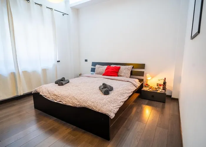 Cozy & Spacious Flat Near Victoriei Square * Bucarest