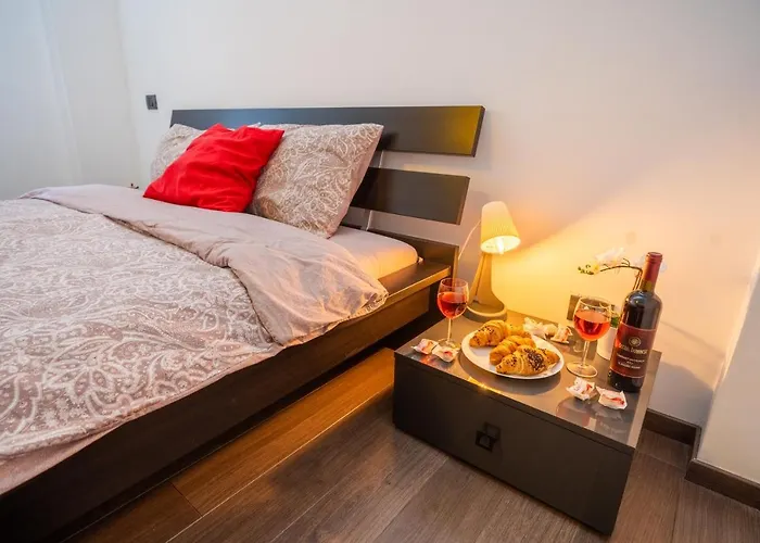 Lägenhet Cozy & Spacious Flat Near Victoriei Square *