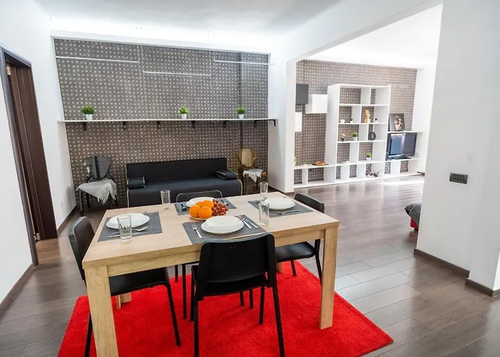 Apartment Cozy & Spacious Flat Near Victoriei Square